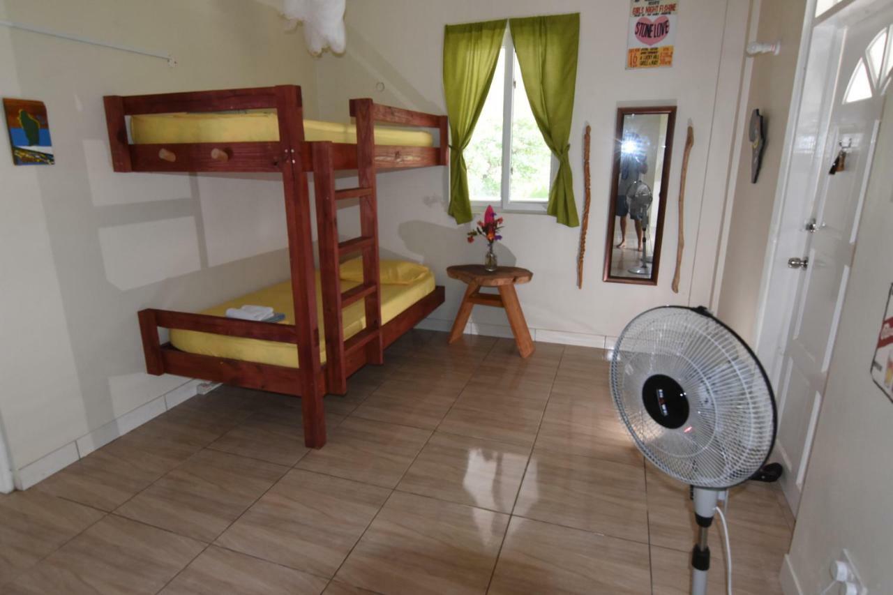 Soufriere Guesthouse Extérieur photo